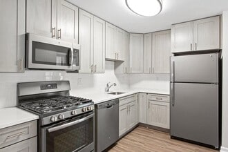 The Oliver in Alexandria in Alexandria, VA - Building Photo - Building Photo
