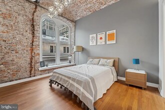 105 S 12th St in Philadelphia, PA - Building Photo - Building Photo