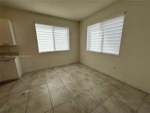 4636 NW 84th Ave, Unit 19 in Doral, FL - Building Photo - Building Photo