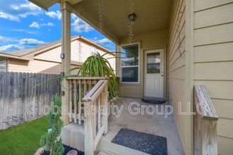 717 Smooth Wine in Cibolo, TX - Building Photo - Building Photo