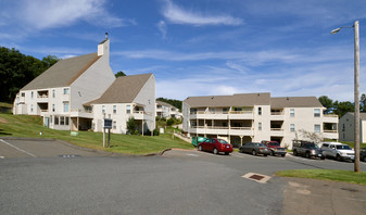 Cheshire Village I Apartments