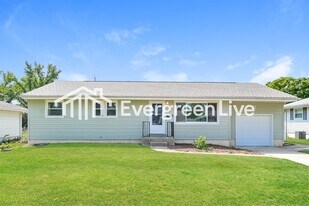 220 Jeanette Dr in Florissant, MO - Building Photo