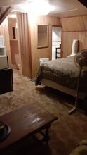 2319 S 18th St, Unit #3 - Lower in St. Joseph, MO - Building Photo - Building Photo