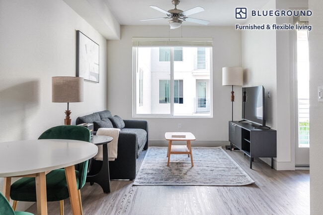 44758 Old Warm Springs Blvd in Fremont, CA - Foto de edificio - Building Photo