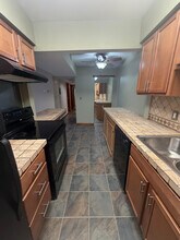 3911 Fort St in Trenton, MI - Building Photo - Building Photo