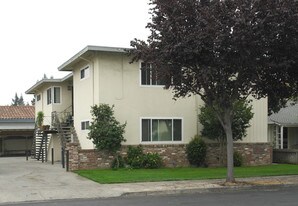 2020 Benton St in Santa Clara, CA - Building Photo