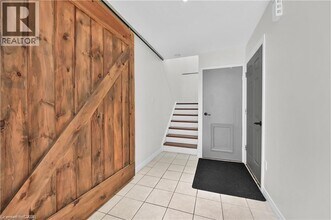 3347 Hannibal Rd in Burlington, ON - Building Photo - Building Photo