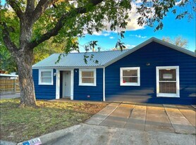 1515 W Concho Ave in San Angelo, TX - Building Photo