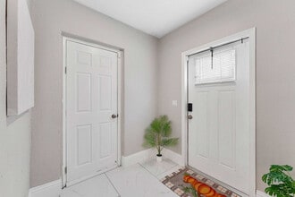 2227 Cody St in Hollywood, FL - Building Photo - Building Photo