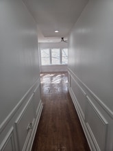 1048 W Marquette Rd in Chicago, IL - Foto de edificio - Building Photo