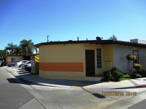 12500 Long Beach Blvd in Lynwood, CA - Building Photo - Building Photo