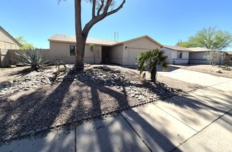 2741 W Firebrook Rd in Tucson, AZ - Building Photo - Building Photo