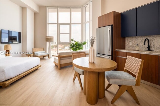 property at 275 SW 6th St