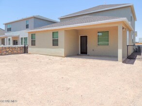 6112 Hidden Row Ave in El Paso, TX - Building Photo - Building Photo