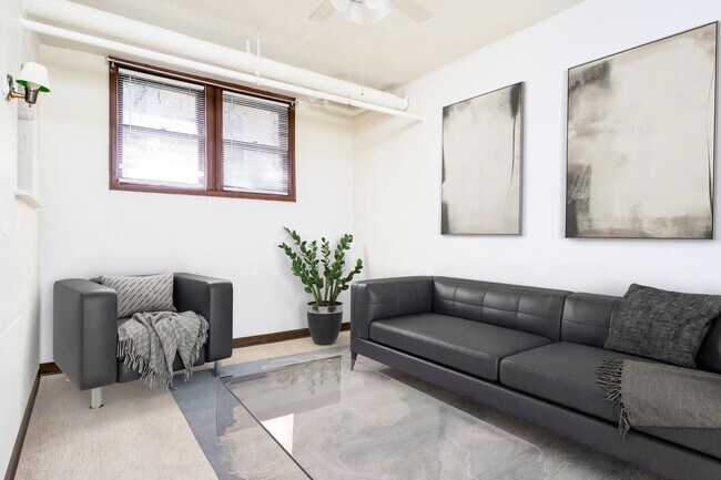 3527 Pillsbury Ave S in Minneapolis, MN - Building Photo - Building Photo