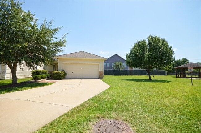 15427 Lucky Star Dr