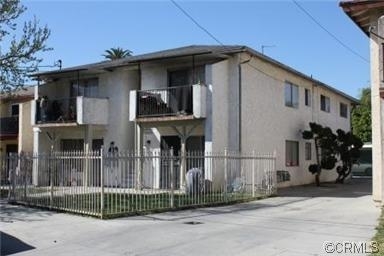 419 S 6th St in Montebello, CA - Building Photo