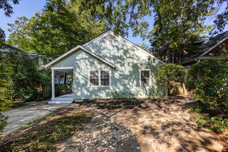 1719 Club Rd, Unit 1719 in Charlotte, NC - Foto de edificio - Building Photo