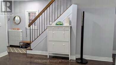 23 Lorindale Ave in Toronto, ON - Building Photo - Building Photo