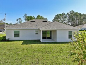 10 Bunker View Dr in Palm Coast, FL - Foto de edificio - Building Photo