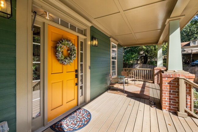 3265 College St in College Park, GA - Building Photo - Building Photo