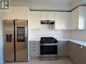 138 Seguin St in Richmond Hill, ON - Building Photo - Building Photo