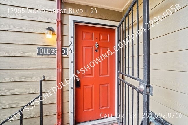12955 Woodforest Blvd in Houston, TX - Building Photo - Building Photo