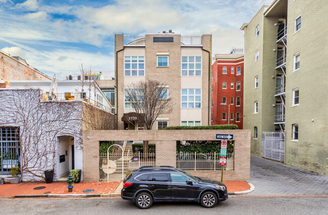 1735 Johnson Ave NW in Washington, DC - Building Photo - Building Photo