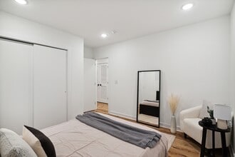 2416 Clifford St, Unit 1F in Philadelphia, PA - Building Photo - Building Photo