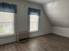 316 Douglas St in Manchester, NH - Building Photo - Building Photo