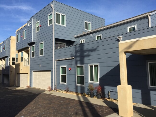 640 Florida St, Unit 1 in Imperial Beach, CA - Foto de edificio - Building Photo