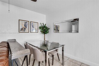 2970 NW 15th St in Miami, FL - Foto de edificio - Building Photo