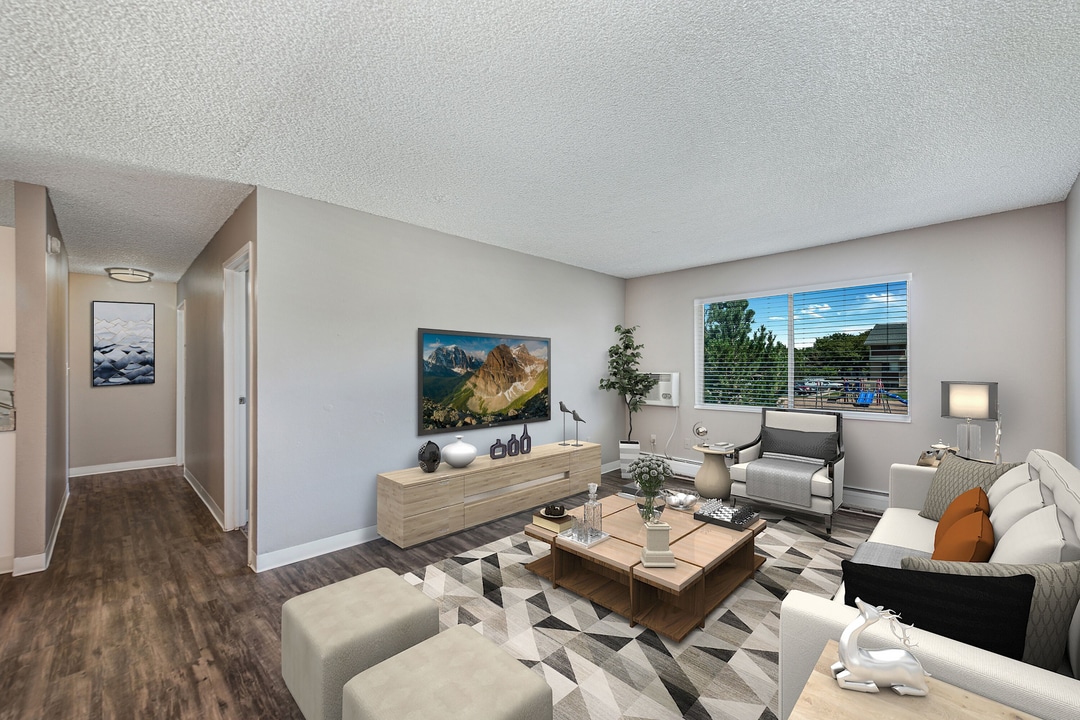 Florida Station in Aurora, CO - Building Photo