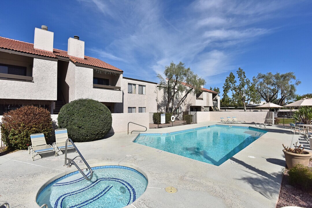 2938 N 61st Pl in Scottsdale, AZ - Building Photo