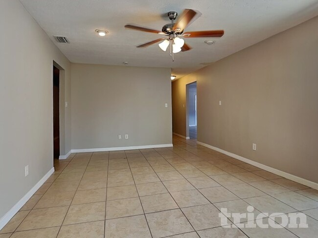 1928 W Clinton St in Tampa, FL - Foto de edificio - Building Photo