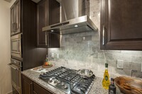 Pearl Residences in Houston, TX - Building Photo - Building Photo