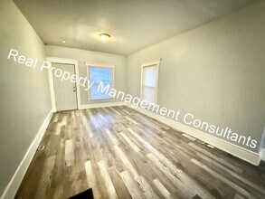 4546 S Benton Ave in Kansas City, MO - Building Photo - Building Photo