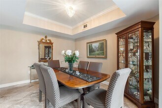 457 Mariners Dr in Kemah, TX - Foto de edificio - Building Photo