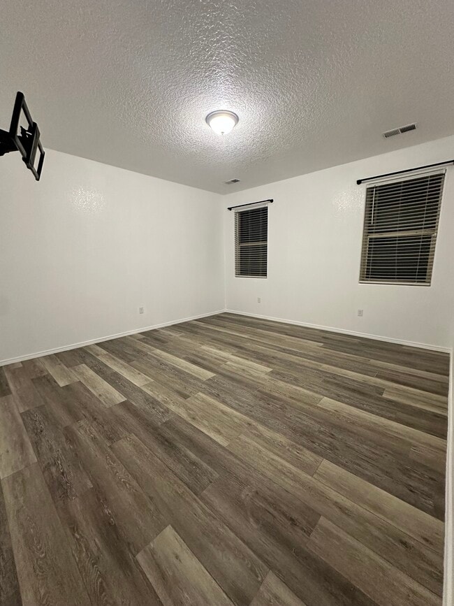 1830 Goldenflare Loop NE in Rio Rancho, NM - Building Photo - Building Photo