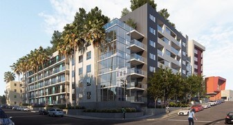 495 S Hartford Ave in Los Angeles, CA - Building Photo