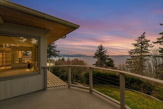 314 Highland Dr in Bellingham, WA - Building Photo - Building Photo