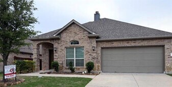 305 Rustic Oak Ln in McKinney, TX - Building Photo