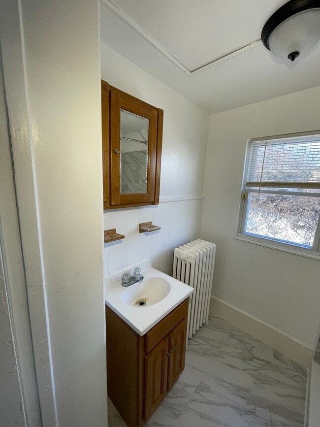 321 E Price St in Philadelphia, PA - Building Photo - Building Photo