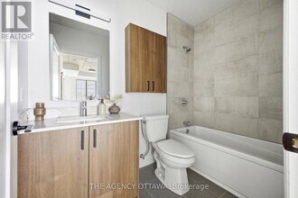 56 Bayswater Ave in Ottawa, ON - Building Photo - Building Photo