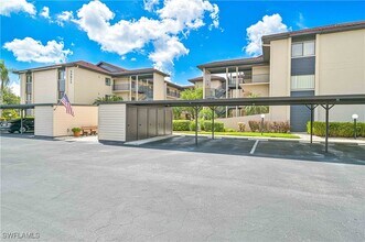 13011 Cross Creek Blvd in Ft. Myers, FL - Building Photo - Building Photo