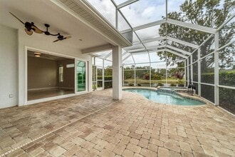 11709 Clubhouse Dr in Lakewood Ranch, FL - Building Photo - Building Photo