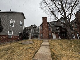 2129 Troy Ct in Colorado Springs, CO - Building Photo