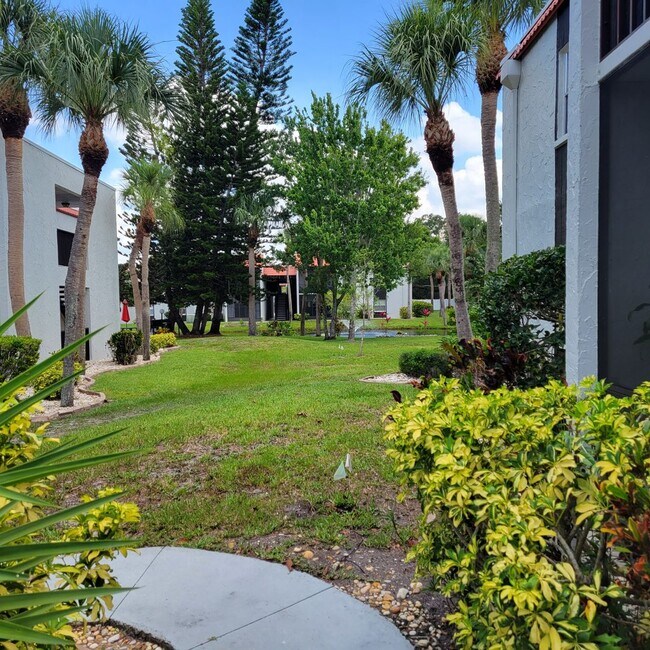 3275 S Beneva Rd in Sarasota, FL - Building Photo - Building Photo