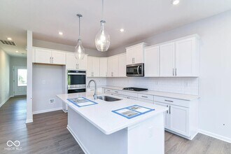 14469 Shrawley Ct in Carmel, IN - Building Photo - Building Photo