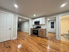 145 Division St in Ansonia, CT - Building Photo - Building Photo